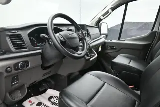 Ford Transit 2025 AWD 150 3 puertas SWB Techo bajo Furgón de Carga