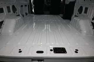 Ford Transit 2025 AWD 150 3 puertas SWB Techo bajo Furgón de Carga