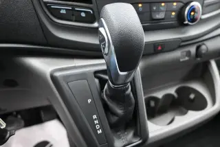 Ford Transit 2025 AWD 150 3 puertas SWB Techo bajo Furgón de Carga