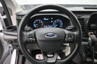 Ford Transit 2025 AWD 150 3 puertas SWB Techo bajo Furgón de Carga