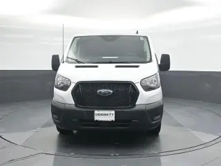 Ford Transit 2025 AWD 150 3 puertas SWB Techo bajo Furgón de Carga