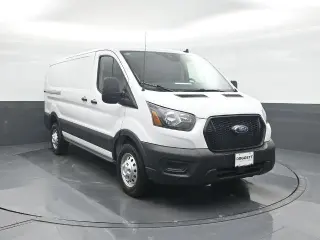 Ford Transit 2025 AWD 150 3 puertas SWB Techo bajo Furgón de Carga