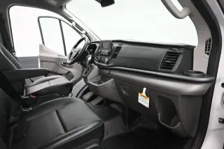Ford Transit 2025 AWD 150 3 puertas SWB Techo Bajo Furgón de Carga
