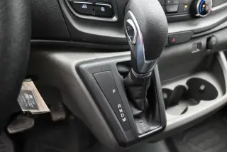 Ford Transit 2025 AWD 150 3 puertas SWB Techo Bajo Furgón de Carga