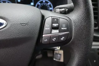 Ford Transit 2025 AWD 150 3 puertas SWB Techo Bajo Furgón de Carga