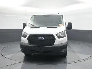 Ford Transit 2025 AWD 150 3 puertas SWB Techo Bajo Furgón de Carga