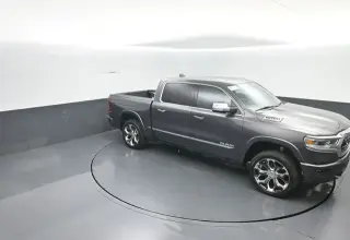 Ram 1500 2022 4x4 Limited 4 puertas Crew Cab con caja de 5.6 pies