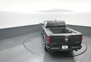 Ram 1500 2022 4x4 Limited 4 puertas Crew Cab con caja de 5.6 pies