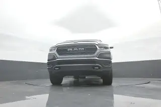 Ram 1500 2022 4x4 Limited 4 puertas Crew Cab con caja de 5.6 pies