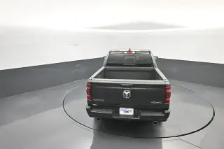 Ram 1500 2024 4x4 Laramie 4 puertas Cabina Crew 5.6 pies. Caja corta Pickup