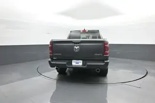 Ram 1500 2024 4x4 Laramie 4 puertas Cabina Crew 5.6 pies. Caja corta Pickup