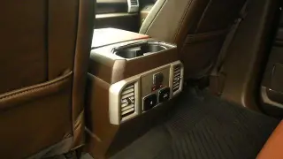 Ford F-150 2020 4x4 King Ranch 4 puertas SuperCrew 5.5 pies. SB