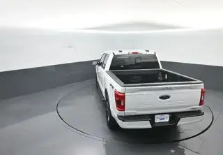 Ford F-150 2023 4x4 XLT 4 puertas SuperCrew 5.5 pies SB