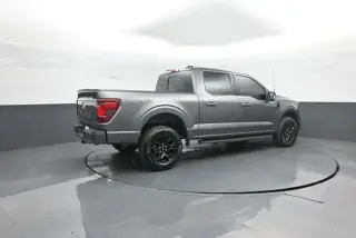 Ford F-150 2024 4x4 XLT 4 puertas SuperCrew 5.5 pies. SB