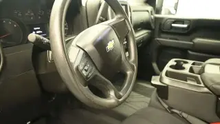 Chevrolet Silverado 2500HD 2022 4x4 Custom 4 puertas Cabina Crew SB