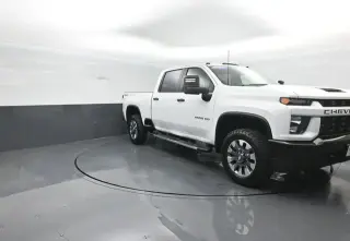 Chevrolet Silverado 2500HD 2022 4x4 Custom 4 puertas Cabina Crew SB