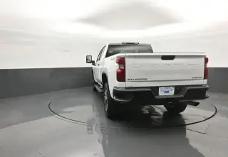 Chevrolet Silverado 2500HD 2022 4x4 Custom 4 puertas Cabina Crew SB