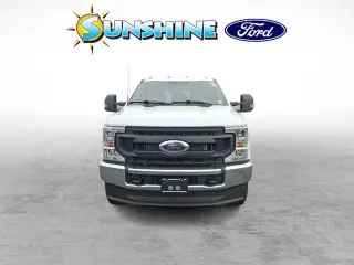 Ford F-350 Super Duty 2022 4x4 XL 4 puertas Cabina Crew 6.8 pies. SB SRW Pickup