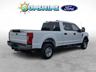 Ford F-350 Super Duty 2022 4x4 XL 4 puertas Cabina Crew 6.8 pies. SB SRW Pickup