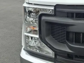 Ford F-350 Super Duty 2022 4x4 XL 4 puertas Cabina Crew 6.8 pies. SB SRW Pickup