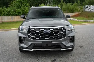 Ford Explorer 2025 AWD Platinum 4 puertas SUV