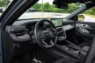 Ford Explorer 2025 AWD ST 4 puertas SUV