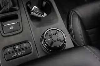 Ford Ranger 2025 4x4 Lariat 4 puertas SuperCrew con caja de 5.0 pies