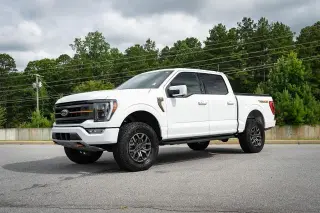 Ford F-150 2022 4x4 Tremor 4 puertas SuperCrew 5.5 pies. Caja corta