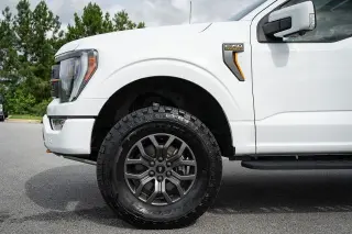 Ford F-150 2022 4x4 Tremor 4 puertas SuperCrew 5.5 pies. Caja corta