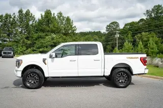 Ford F-150 2022 4x4 Tremor 4 puertas SuperCrew 5.5 pies. Caja corta