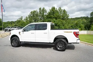 Ford F-150 2022 4x4 Tremor 4 puertas SuperCrew 5.5 pies. Caja corta