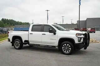 Chevrolet Silverado 2500HD 2022 4x4 Custom 4 puertas Cabina Crew SB