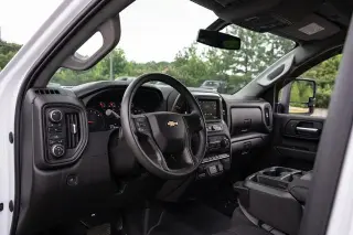 Chevrolet Silverado 2500HD 2022 4x4 Custom 4 puertas Cabina Crew SB