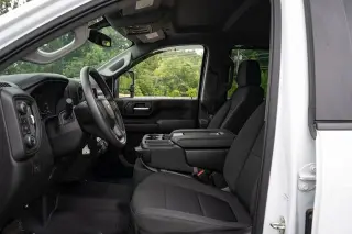 Chevrolet Silverado 2500HD 2022 4x4 Custom 4 puertas Cabina Crew SB
