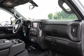 Chevrolet Silverado 2500HD 2022 4x4 Custom 4 puertas Cabina Crew SB