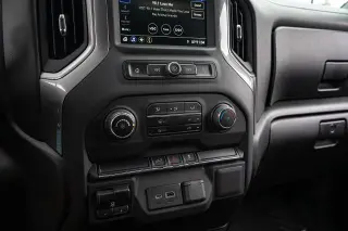 Chevrolet Silverado 2500HD 2022 4x4 Custom 4 puertas Cabina Crew SB
