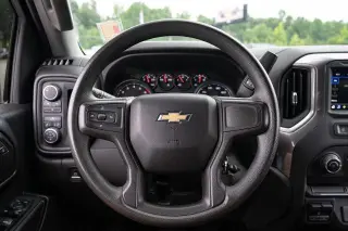 Chevrolet Silverado 2500HD 2022 4x4 Custom 4 puertas Cabina Crew SB
