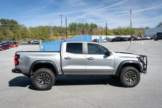 Chevrolet Colorado 2024 4x4 ZR2 4 puertas Crew Cab 5 pies. SB