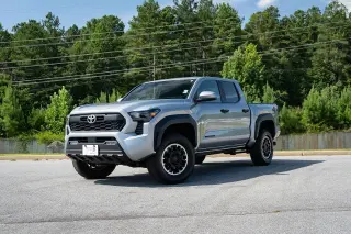 Toyota Tacoma 2024 4x4 SR5 4 puertas Double Cab 5.0 pies SB