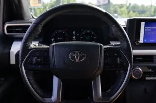 Toyota Tacoma 2024 4x4 SR5 4 puertas Double Cab 5.0 pies SB