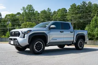 Toyota Tacoma 2024 4x4 SR5 4 puertas Double Cab 5.0 pies SB