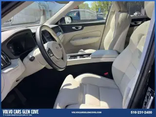 Volvo XC60 2024 AWD B5 Ultimate Tema Oscuro 4 puertas SUV
