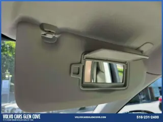 Volvo XC60 2024 AWD B5 Ultimate Tema Oscuro 4 puertas SUV