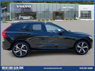 Volvo XC60 2024 AWD B5 Ultimate Tema Oscuro 4 puertas SUV