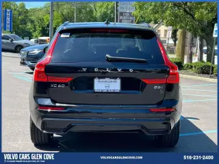 Volvo XC60 2024 AWD B5 Ultimate Tema Oscuro 4 puertas SUV