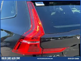 Volvo XC60 2024 AWD B5 Ultimate Tema Oscuro 4 puertas SUV