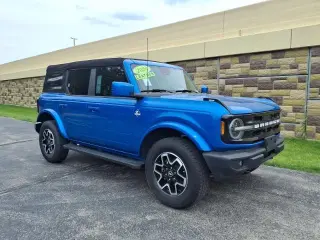 Ford Bronco 2024 4x4 Outer Banks 4 puertas SUV
