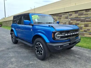 Ford Bronco 2024 4x4 Outer Banks 4 puertas SUV