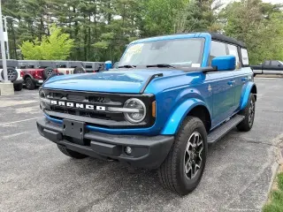 Ford Bronco 2024 4x4 Outer Banks 4 puertas SUV