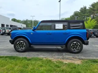 Ford Bronco 2024 4x4 Outer Banks 4 puertas SUV